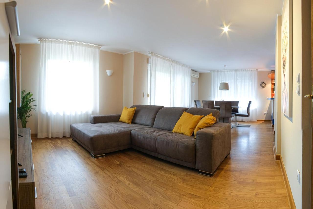 M16 Spacious And Bright Apartment Liubliana Exterior foto